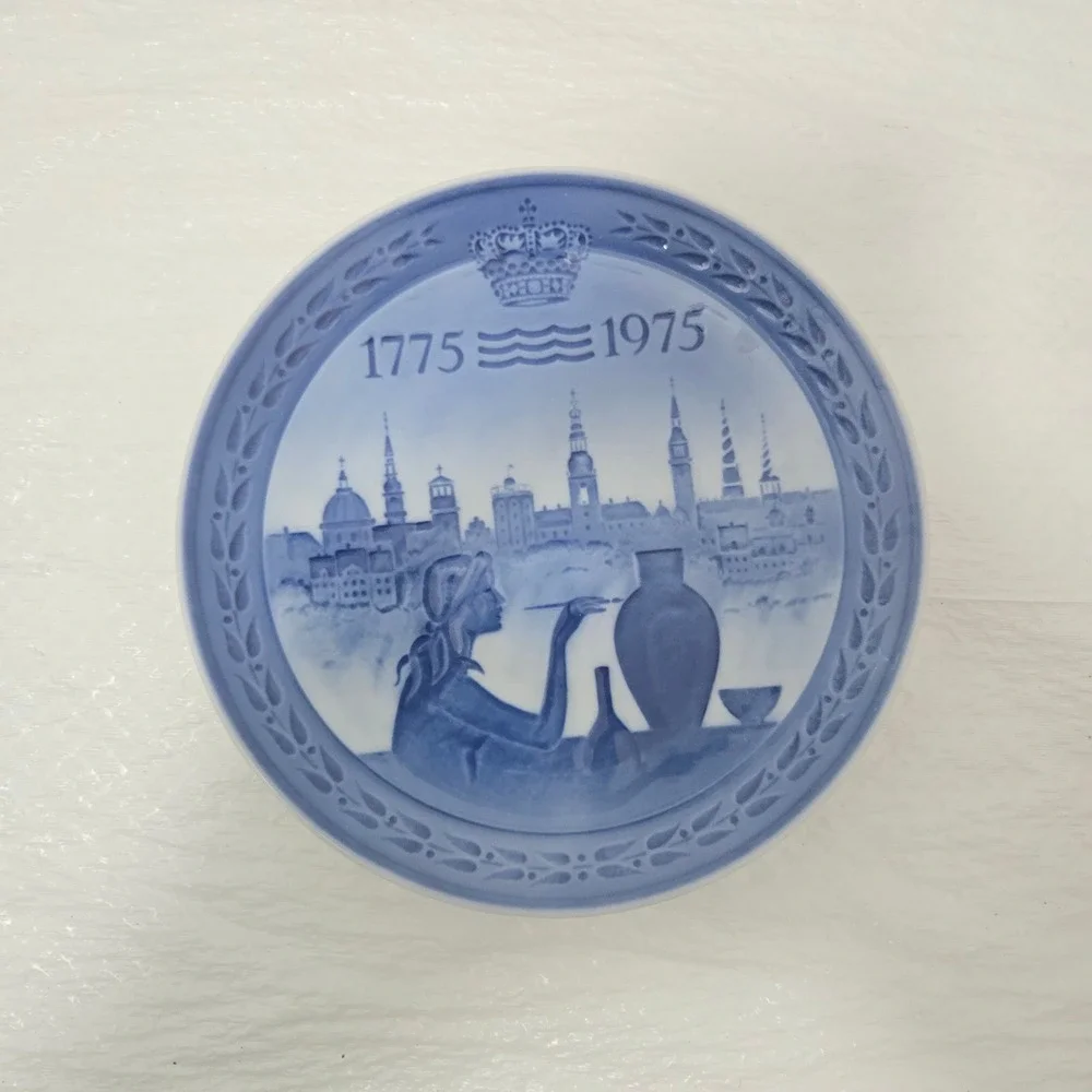 Royal Copenhagen Bicentenary Plate 1775-1975 Blue White Danish Porcelain 7 inch